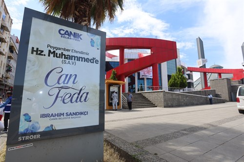 Canik'ten Peygambere Yapılan Hakarete Tepki: "Hz. Muhammed'e Can Feda"